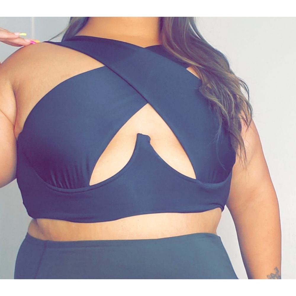 Tik tok famous criss cross halter top